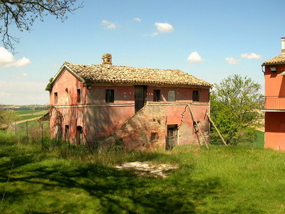 Closer view of the farmhouse