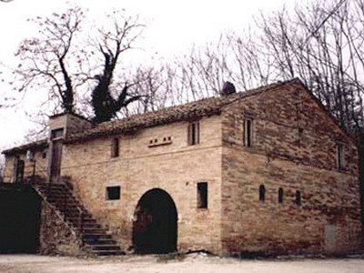 Farmhouses Marche - Front of the house.